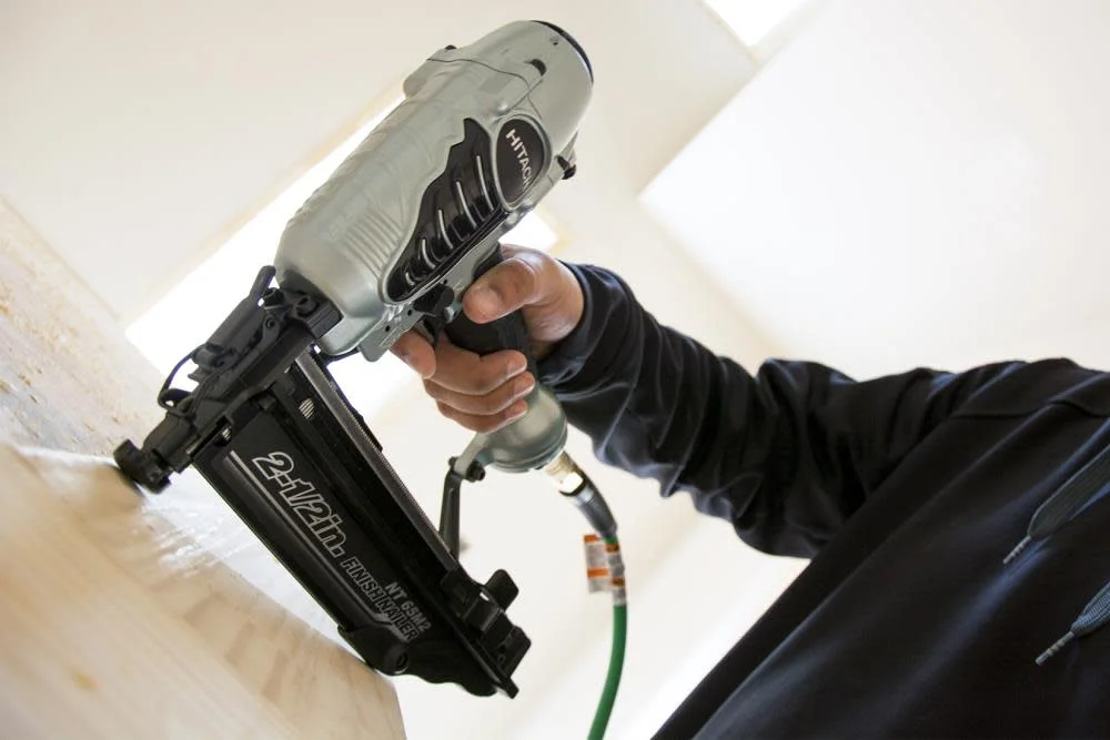 Hitachi NT65M2S Lightweight Finishing Pneumatic Nailer, 16 GA, 1 - 2-1/2 in, 1/4 in NPT Air Inlet, 70 - 120 - Image 3