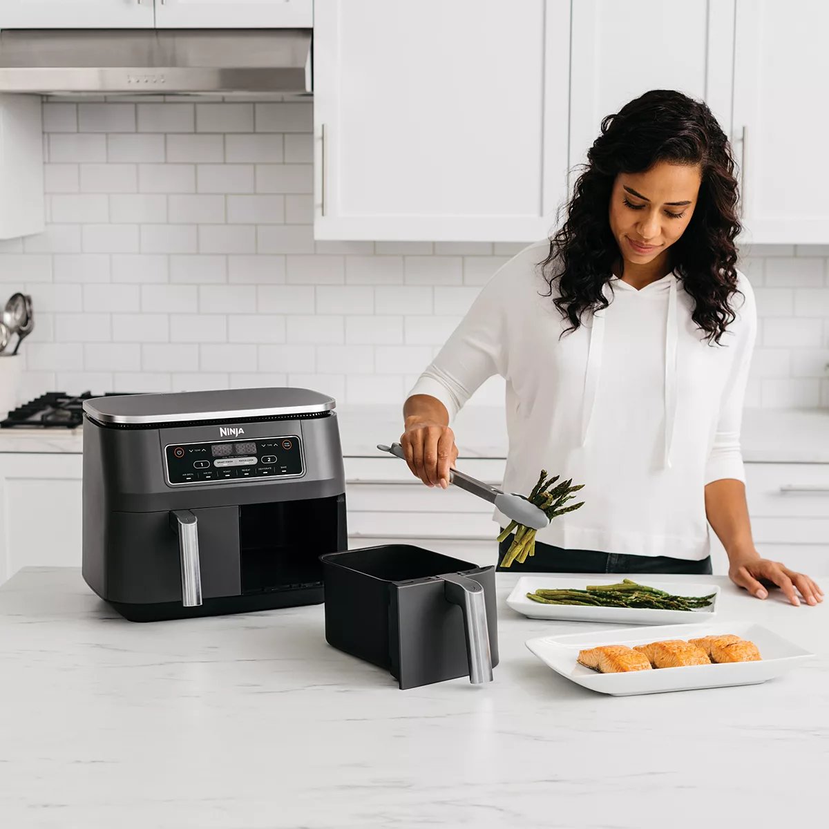 8-Quart Dual-Zone 2-Basket Air Fryer with 6 Cooking Functions - Image 2
