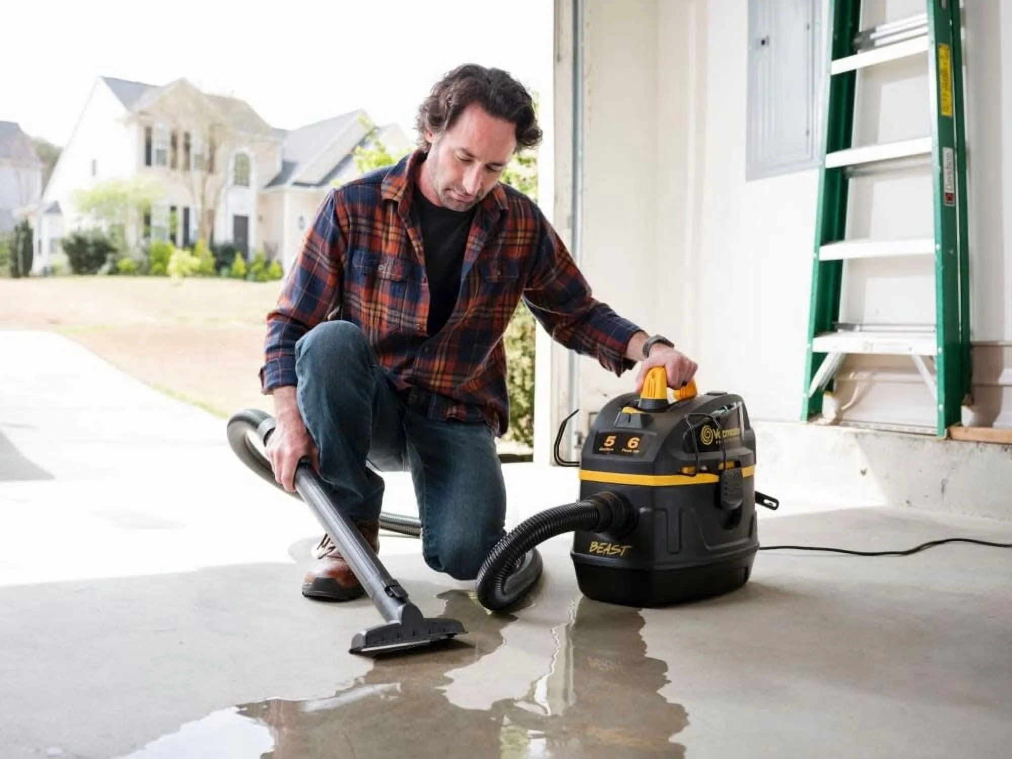Cleva International Trading 248910 5 gal 6PHP Wetdry Vacmaster, Black - Image 2