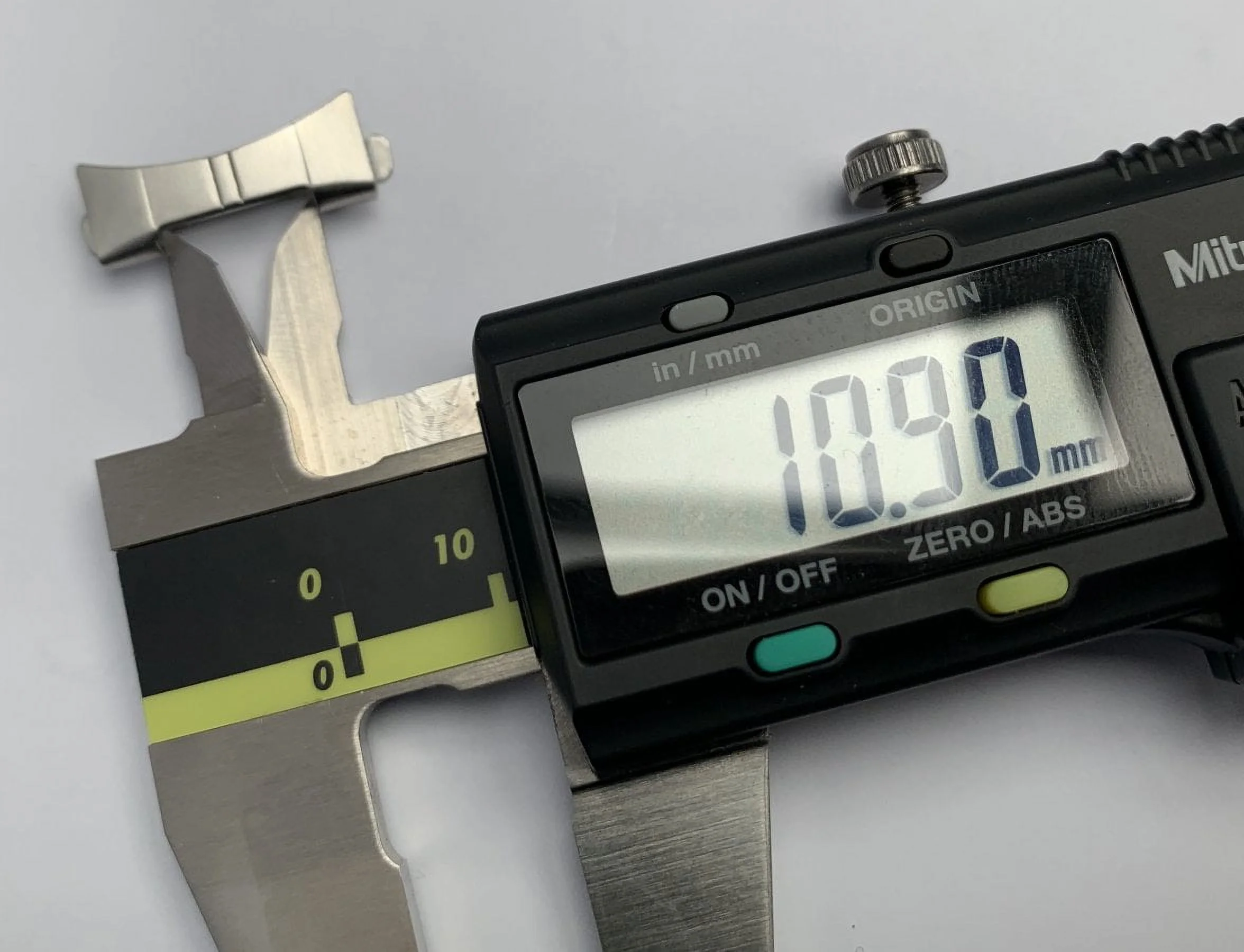 Mitutoyo 500-193-30 Advanced Onsite Sensor AOS Digital Caliper LCD Vernier Caliper Stainless Steel Measuring Tools 500 Series, 0" to 12"/0 to 300mm Measuring Range, 0.0005"/0.01mm Resolution, AOS - Image 11